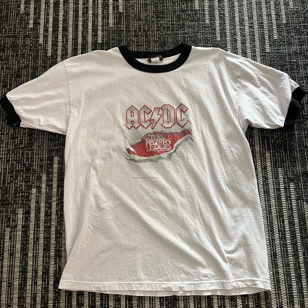 Vintage 2004 AC/DC the razors edge tour tee